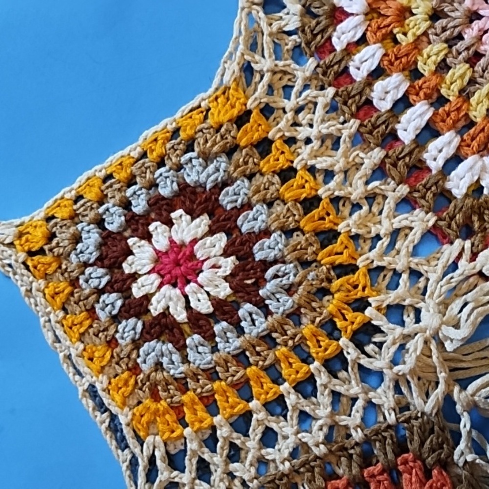 NWT Multicolor Boho Crochet Fringe Top - Picture 11 of 16